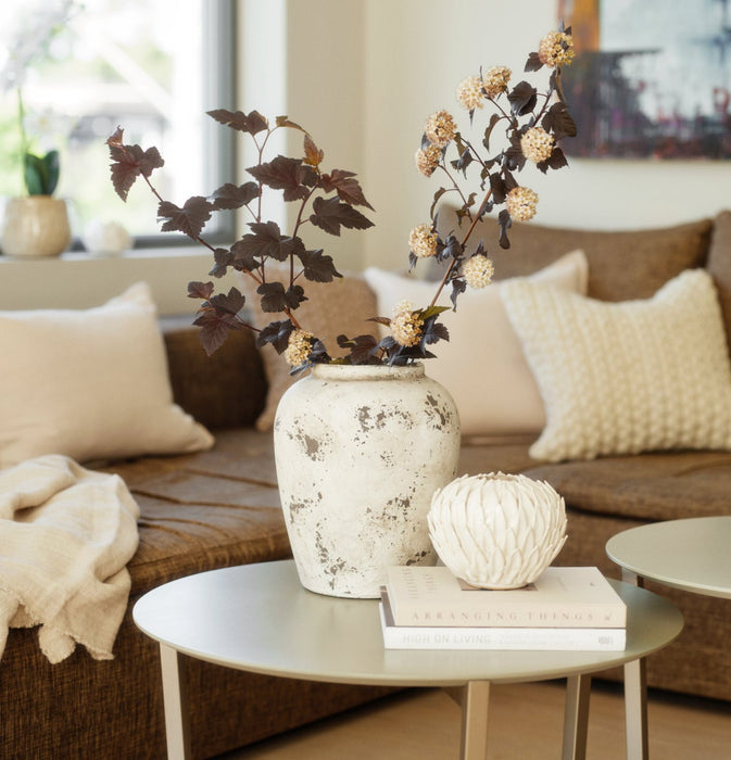 Hera vase