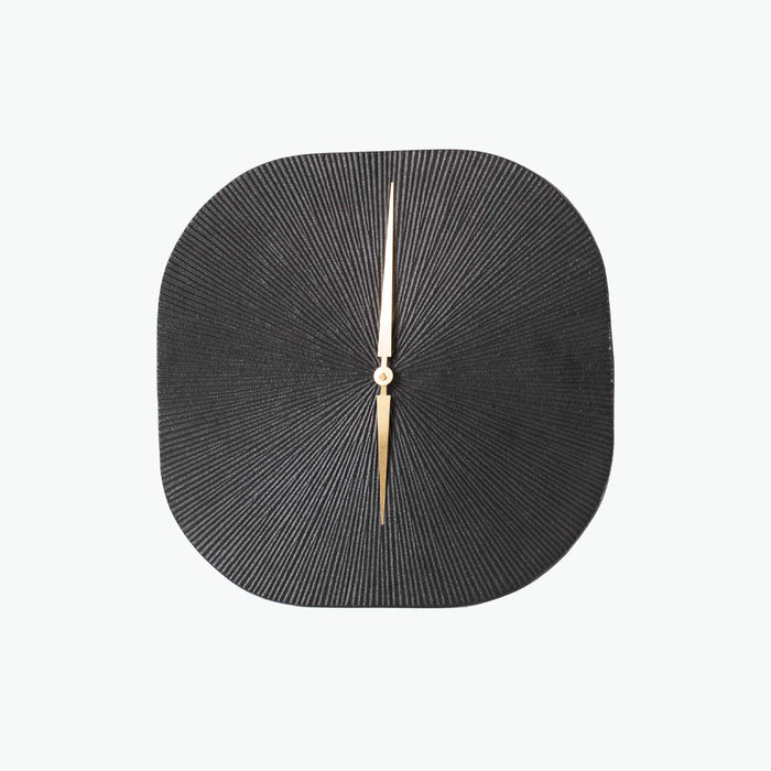 Onyx veggklokke